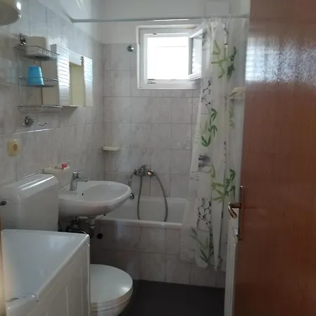 Domagoj דירה *